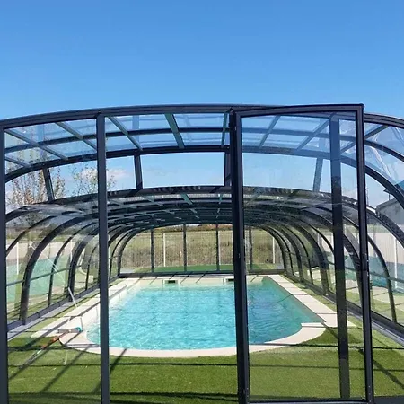 Vakantiehuis Avec Et Piscine Au Coeur Du Marais Breton - Fr-1-426-280