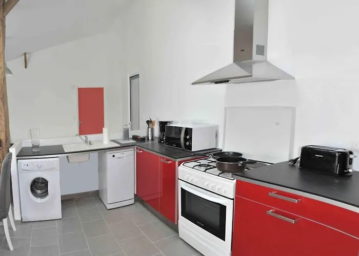 Дом отдыха Avec Et Piscine Au Coeur Du Marais Breton - Fr-1-426-280 *